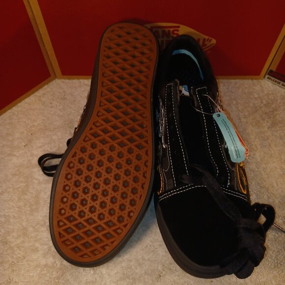 Vans Men 7 /Women 8.5 ComfyCush Old Skool Ignition Checker Flames Black Yellow - Picture 4 of 12